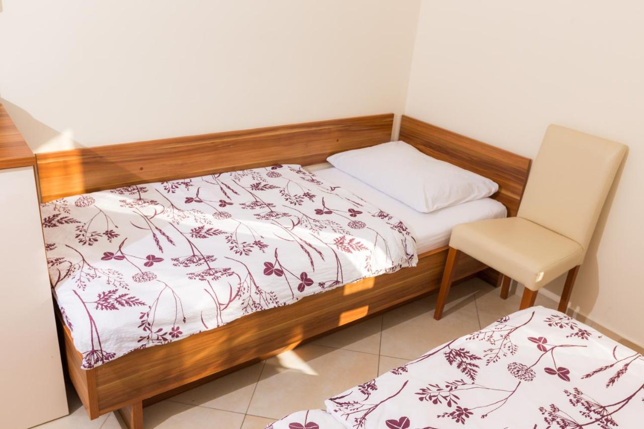 Pansion Croatia 3* Starigrad Paklenica