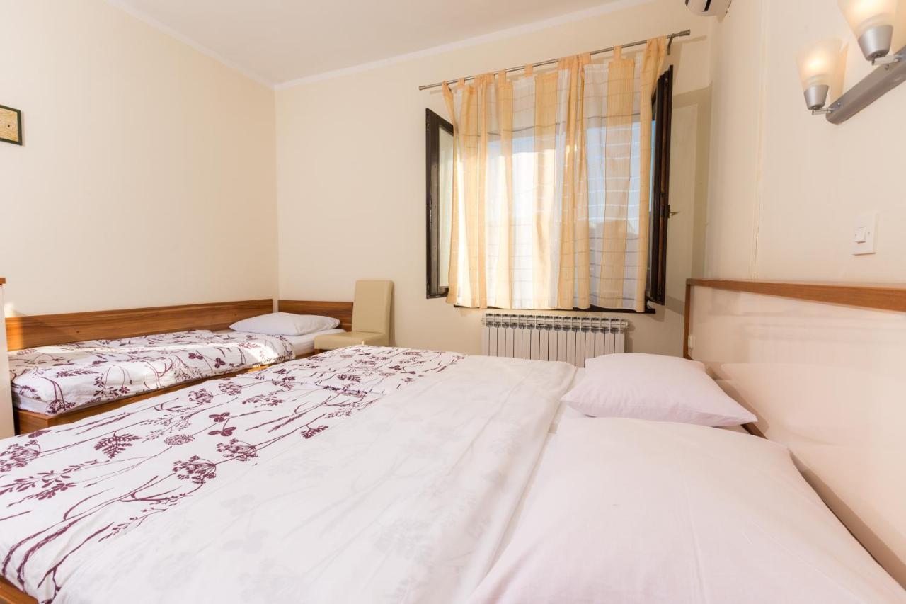 Pansion Croatia 3* Starigrad Paklenica